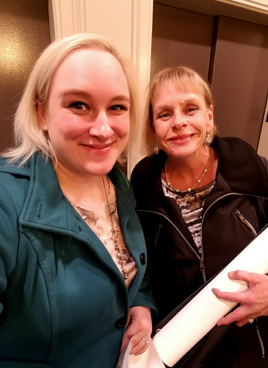 Stephy and her mom Jodi at the FUND Conference in Chicago, representing bridge21.